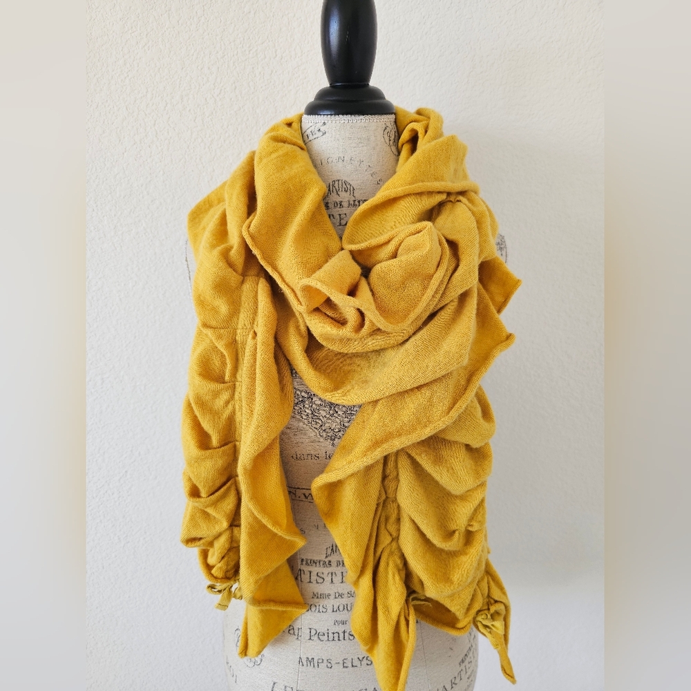 Juicy Couture Mustard Yellow Ruched Ruffle Scarf - Y2K Silver Heart Charm